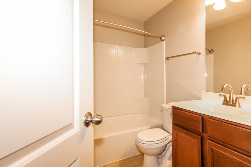 1,865/Mo, 12039 Quartersawn Ln Pinehurst, TX 77362 Bathroom View