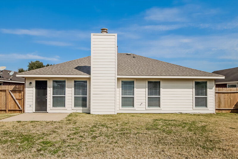 2,080/Mo, 19343 Aspen Trails Dr Katy, TX 77449 Rear View