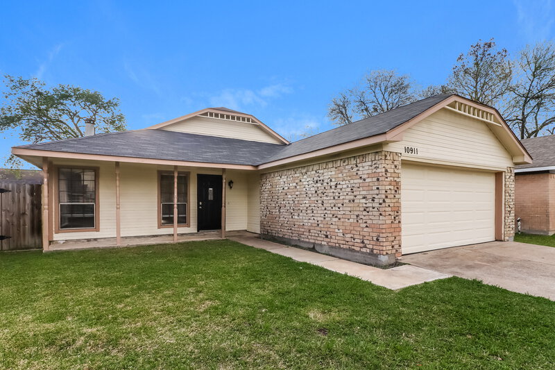 1,920/Mo, 10911 Kirkbud Ln Houston, TX 77089 Front View