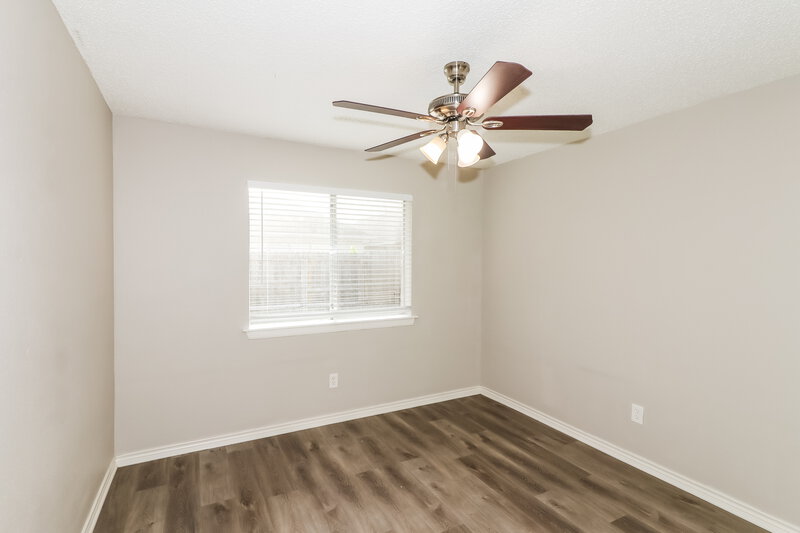 1,920/Mo, 10911 Kirkbud Ln Houston, TX 77089 Bedroom View