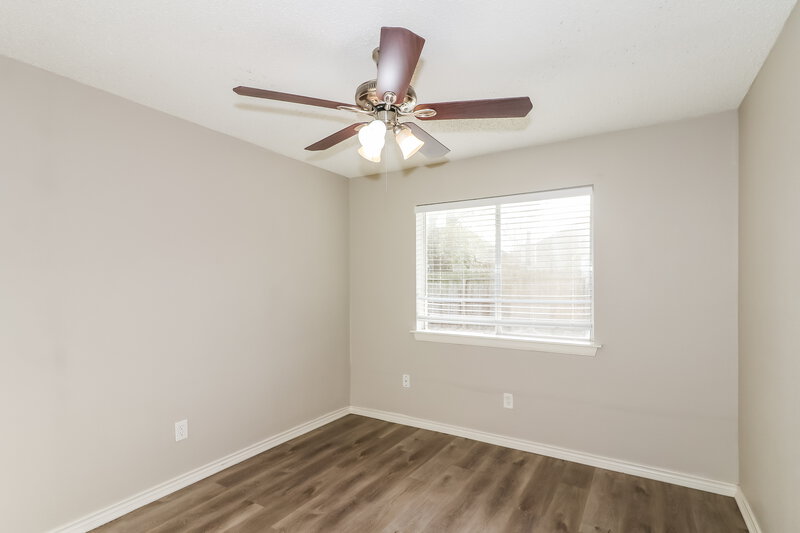 1,920/Mo, 10911 Kirkbud Ln Houston, TX 77089 Bedroom View 2
