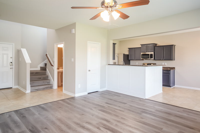 2,415/Mo, 7114 Millford Hill Ct Rosenberg, TX 77469 Living Room View 2