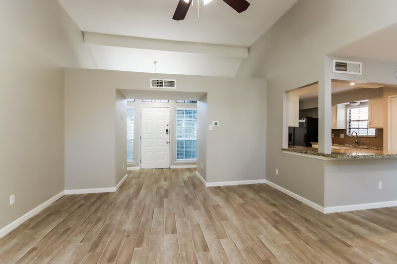1,865/Mo, 19902 Rising Star Dr Humble, TX 77338 Living Room View 2