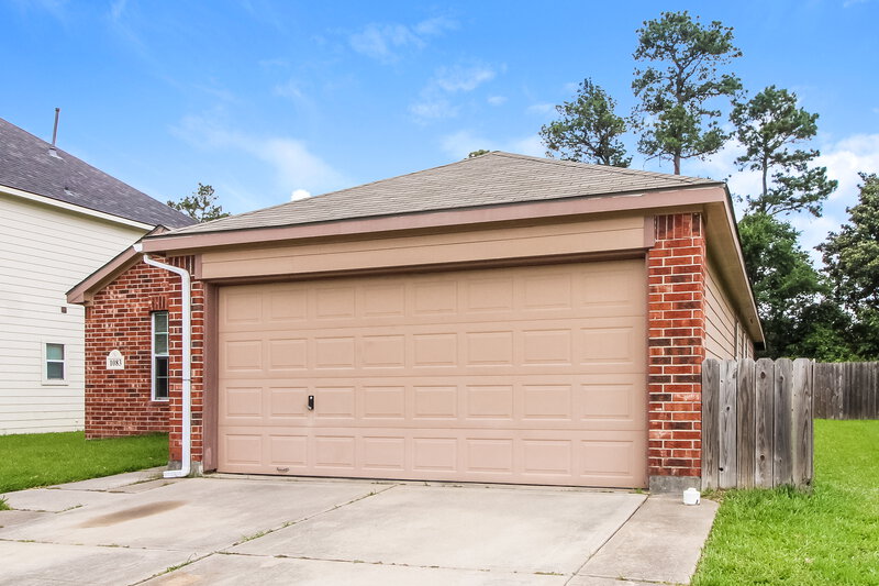 1,900/Mo, 1083 Shadow Glenn Dr Conroe, TX 77301 Front View 2