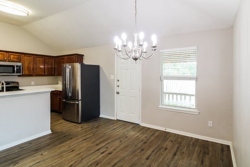 1,900/Mo, 1083 Shadow Glenn Dr Conroe, TX 77301 Dining Room View