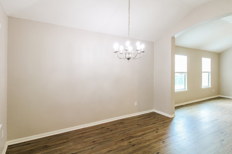 1,900/Mo, 1083 Shadow Glenn Dr Conroe, TX 77301 Dining Room View 2
