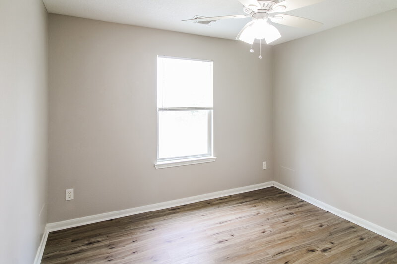 1,900/Mo, 1083 Shadow Glenn Dr Conroe, TX 77301 Bedroom View