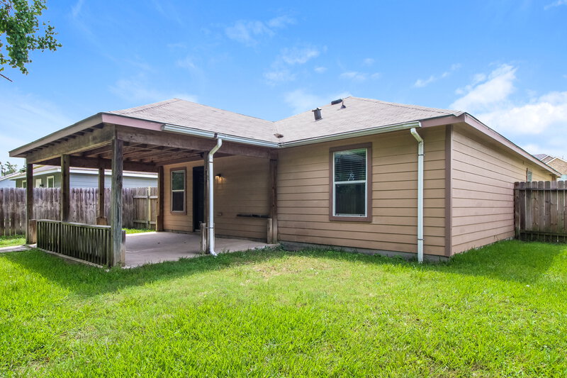 1,900/Mo, 1083 Shadow Glenn Dr Conroe, TX 77301 Rear View
