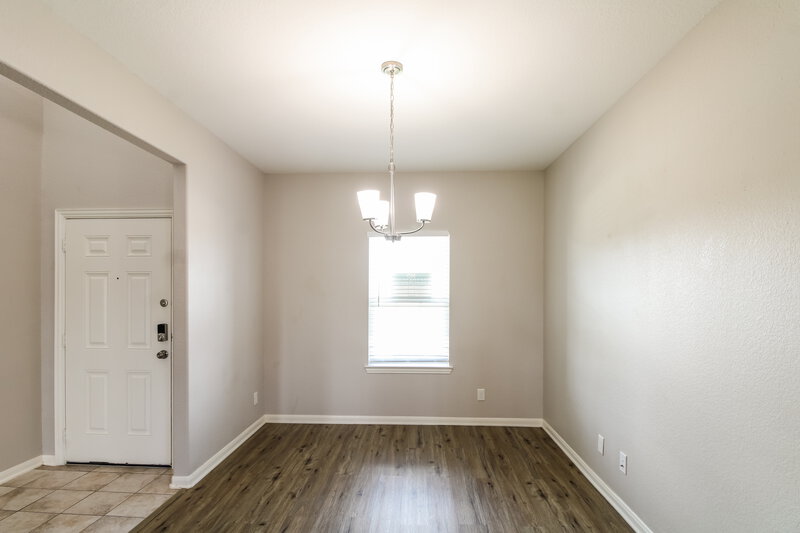 2,560/Mo, 2302 Thunderbolt Peak Dr Rosharon, TX 77583 Dining Room View