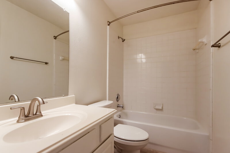 1,920/Mo, 3330 Candlepine Dr Spring, TX 77388 Bathroom View