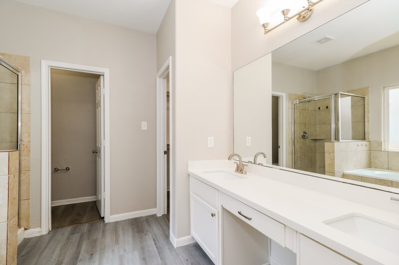 1,775/Mo, 18460 Sunrise Maple Dr Montgomery, TX 77316 Main Bathroom View
