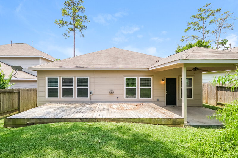1,775/Mo, 18460 Sunrise Maple Dr Montgomery, TX 77316 Rear View