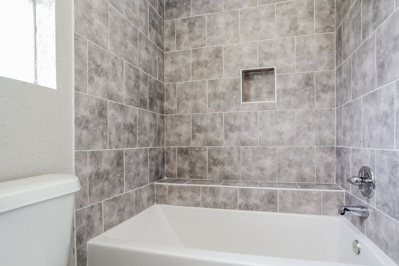 1,760/Mo, 20014 Lions Gate Dr Humble, TX 77338 Bathroom View