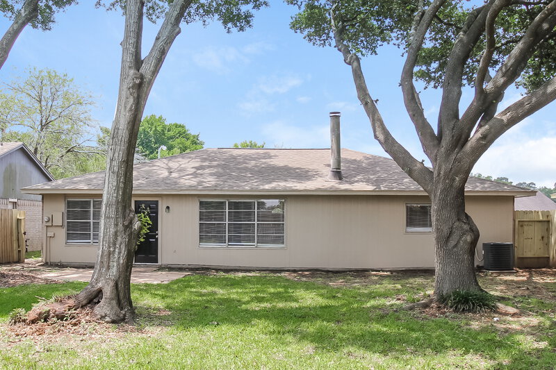 1,760/Mo, 20014 Lions Gate Dr Humble, TX 77338 Rear View