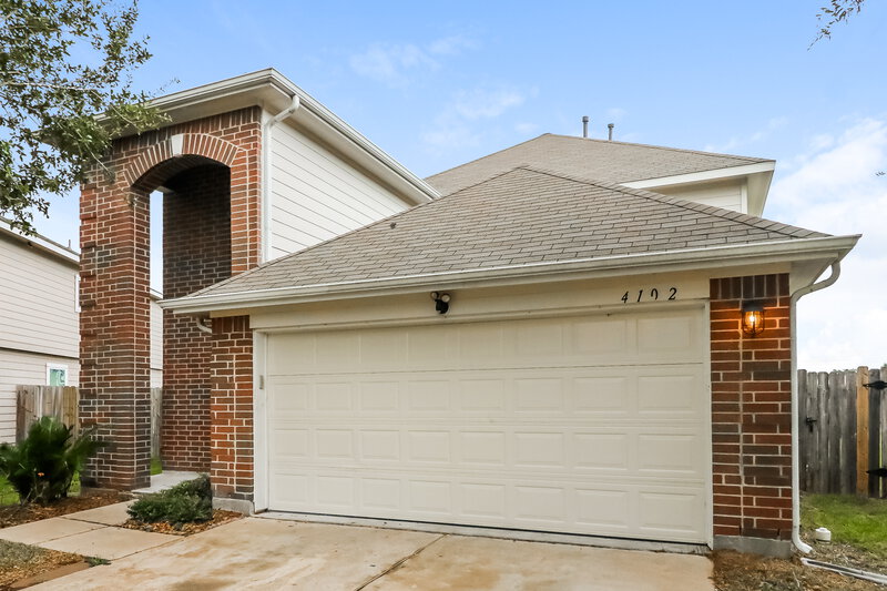 2,720/Mo, 4102 Buras Pass Ln Houston, TX 77045 Front View