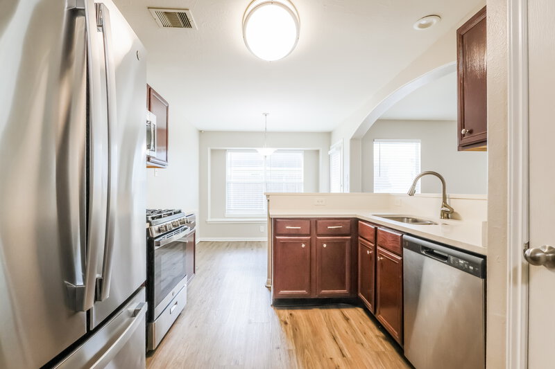 1,790/Mo, 2507 Kiplands Way Dr Houston, TX 77014 Kitchen View 2