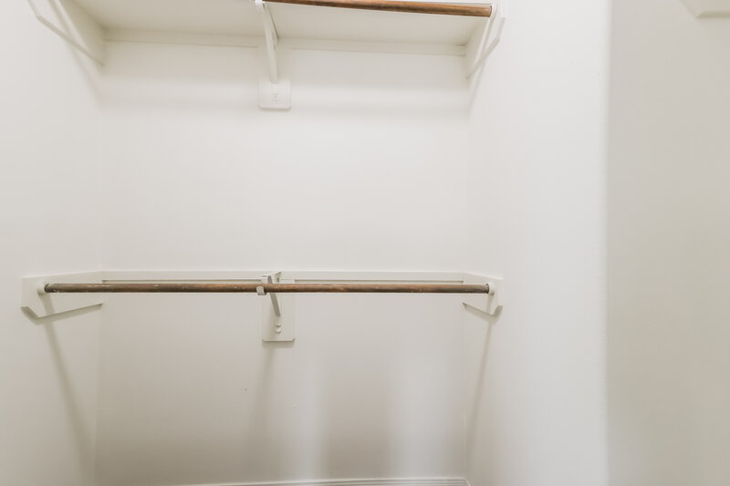 1,790/Mo, 2507 Kiplands Way Dr Houston, TX 77014 Walk In Closet View