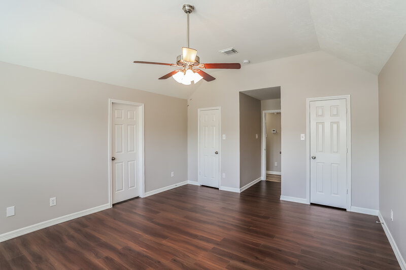 2,020/Mo, 8238 Fuqua Gardens Dr Houston, TX 77075 Main Bedroom View 2