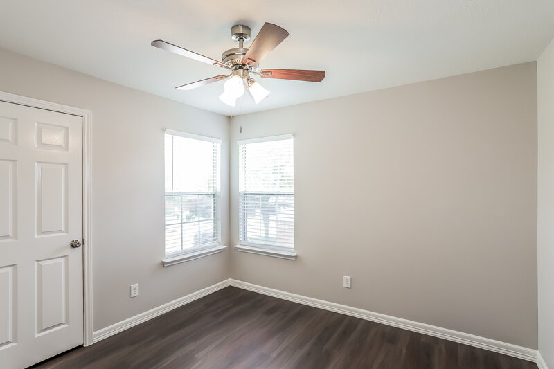 2,020/Mo, 8238 Fuqua Gardens Dr Houston, TX 77075 Bedroom View 2