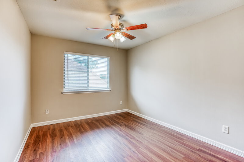 1,825/Mo, 8238 Fuqua Gardens Dr Houston, TX 77075 Bedroom View 2
