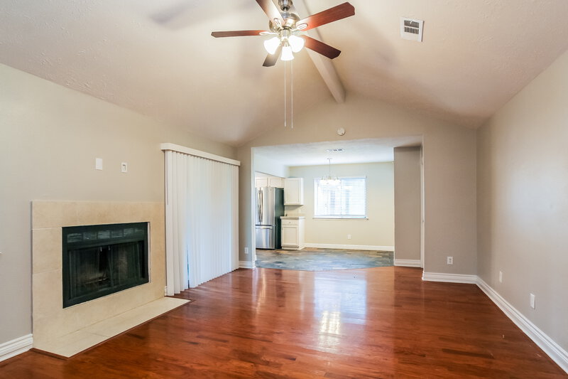 1,985/Mo, 3522 Acorn Run Ln Spring, TX 77389 Living Room View