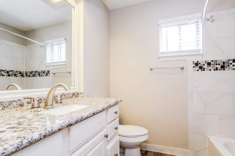 1,985/Mo, 3522 Acorn Run Ln Spring, TX 77389 Bathroom View