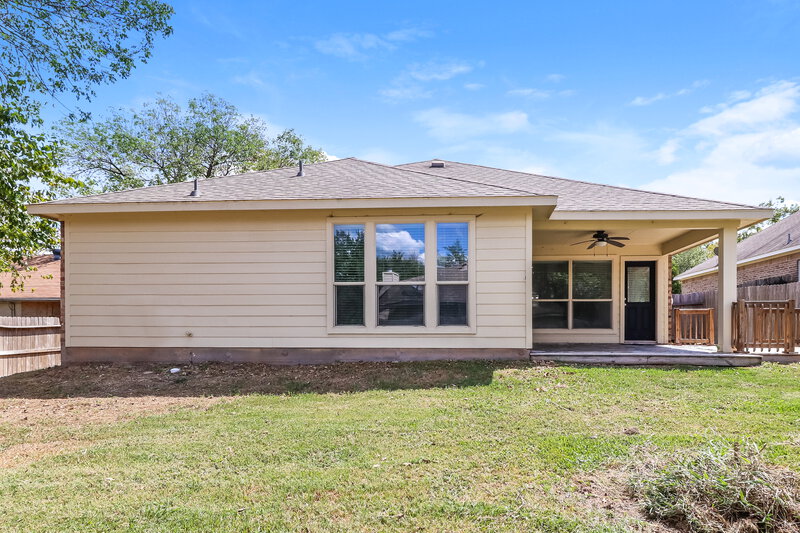 1,775/Mo, 603 Lake View Dr Montgomery, TX 77356 Rear View