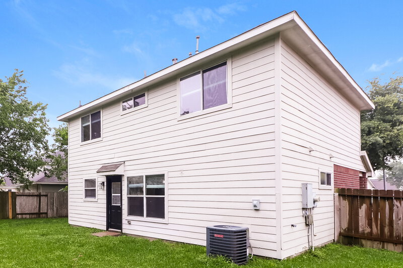 2,140/Mo, 12807 Colony Heath Ln Houston, TX 77085 Rear View