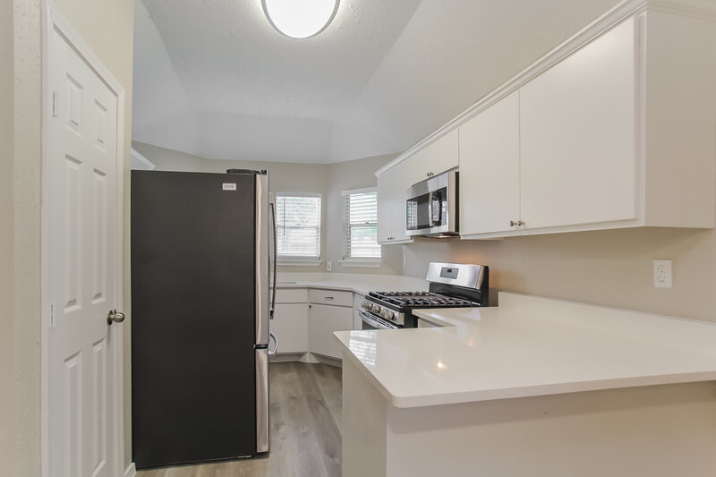 2,150/Mo, 20019 River Brook Dr Humble, TX 77346 Kitchen View