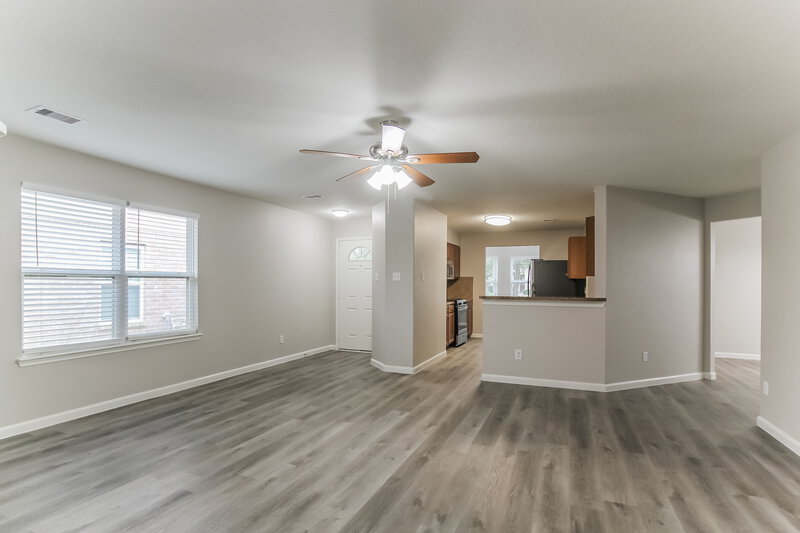 2,055/Mo, 4843 Fair Oak Dale Ln Humble, TX 77346 Living Room View