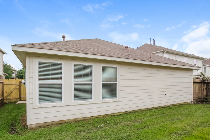 2,055/Mo, 4843 Fair Oak Dale Ln Humble, TX 77346 Rear View