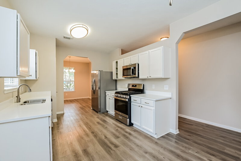 2,095/Mo, 22030 Holly Branch Dr Tomball, TX 77375 Kitchen View 2