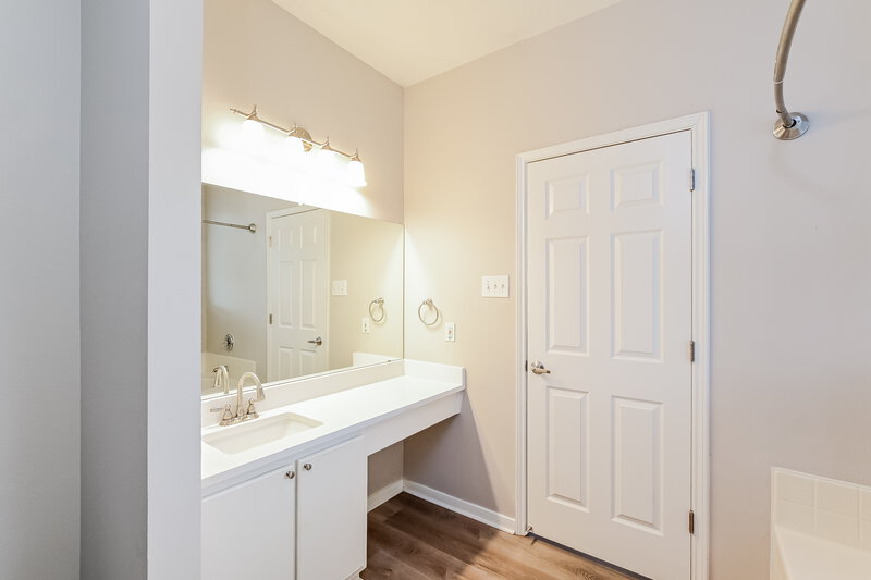 2,095/Mo, 22030 Holly Branch Dr Tomball, TX 77375 Bathroom View