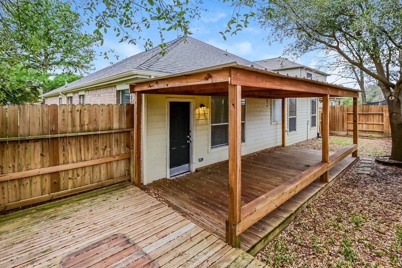 2,095/Mo, 22030 Holly Branch Dr Tomball, TX 77375 Rear View 2
