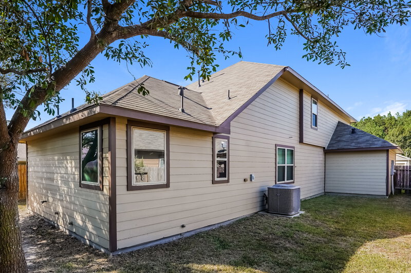 2,450/Mo, 2041 Lost Pine Ct Conroe, TX 77304 Rear View 2