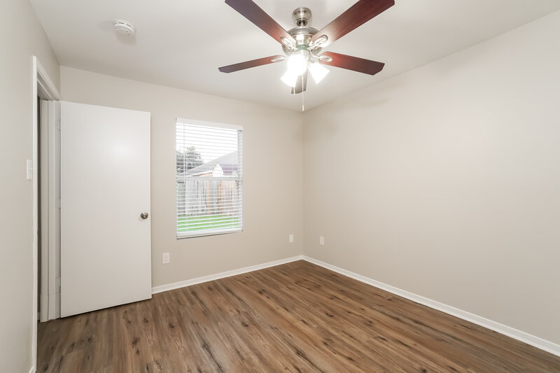 2,170/Mo, 1915 Hall Ridge Trace Ln Houston, TX 77067 Bedroom View 3