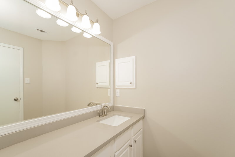 2,170/Mo, 1915 Hall Ridge Trace Ln Houston, TX 77067 Bathroom View 2