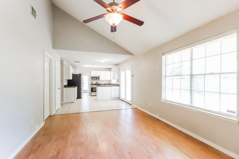 1,865/Mo, 9106 Towerstone Ct Spring, TX 77379 Living Room View 2