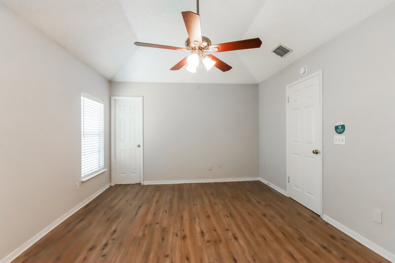 1,865/Mo, 9106 Towerstone Ct Spring, TX 77379 Main Bedroom View