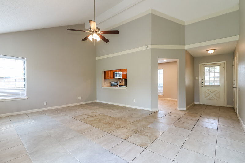 1,810/Mo, 20071 S Pecos Valley Trail Katy, TX 77449 Living Room View 2