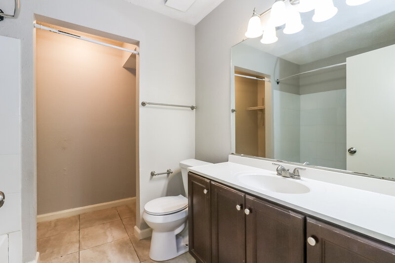 1,810/Mo, 20071 S Pecos Valley Trail Katy, TX 77449 Bathroom View