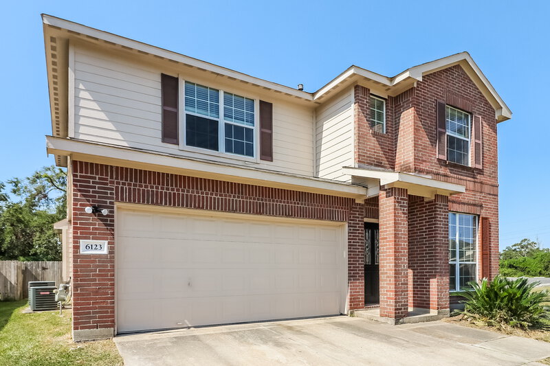 2,190/Mo, 6123 Lovage Ave Crosby, TX 77532 Front View