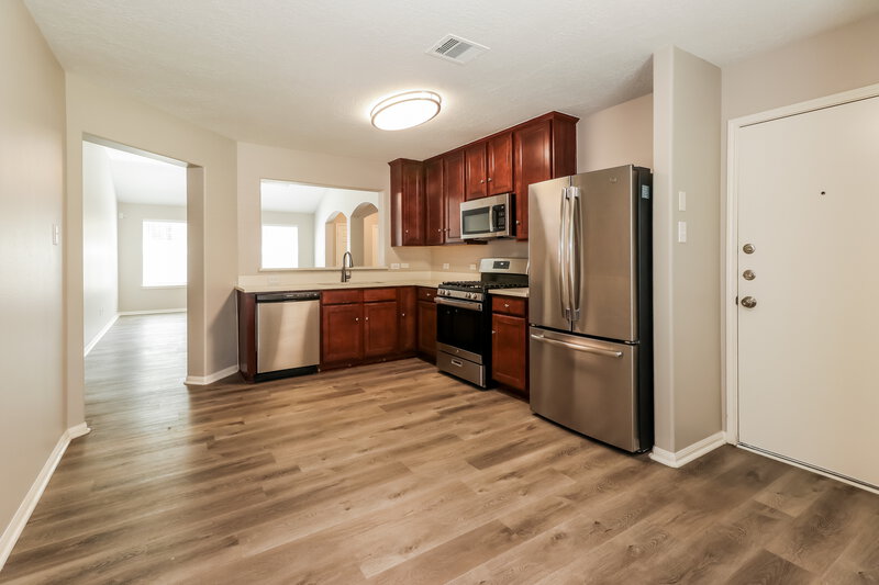 2,580/Mo, 834 Lightningbug Ln Conroe, TX 77301 Kitchen View 2