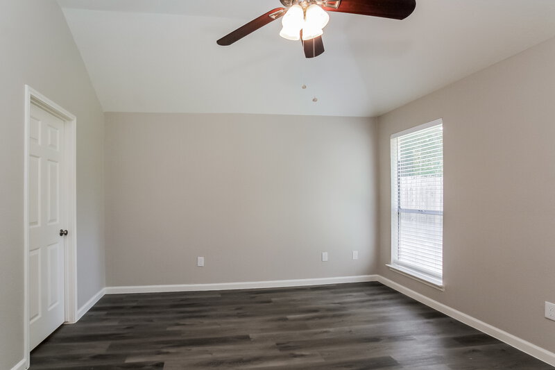 1,945/Mo, 5010 Maurita Dr Spring, TX 77373 Main Bedroom View