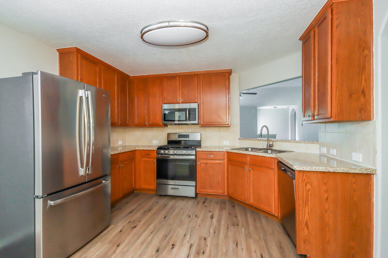 2,095/Mo, 808 Dragonfly Dr Conroe, TX 77301 Kitchen View