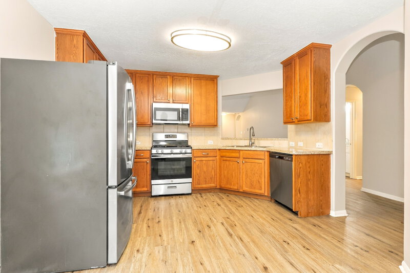 1,760/Mo, 808 Dragonfly Dr Conroe, TX 77301 Kitchen View 2