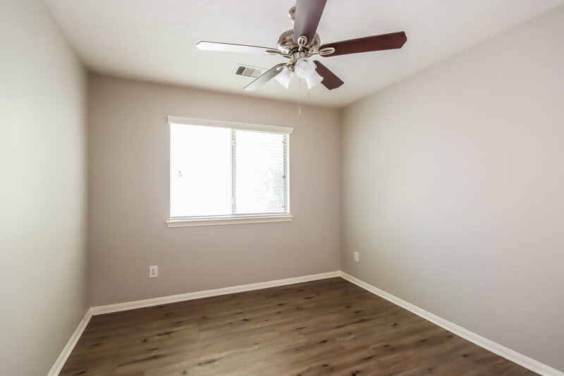 2,095/Mo, 808 Dragonfly Dr Conroe, TX 77301 Bedroom View 3