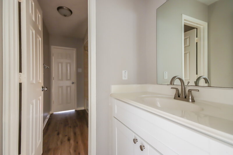 2,095/Mo, 808 Dragonfly Dr Conroe, TX 77301 Bathroom View 2