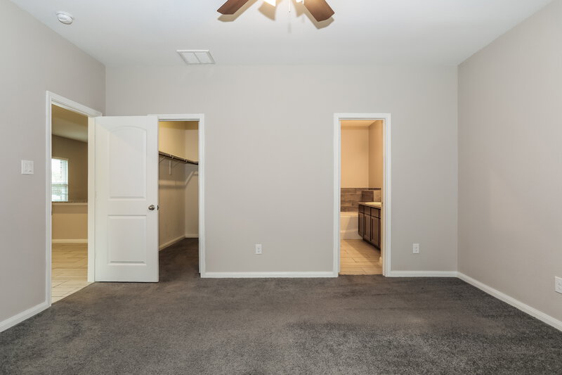 1,985/Mo, 12469 Lake Conroe Hills Dr Willis, TX 77318 Main Bedroom View