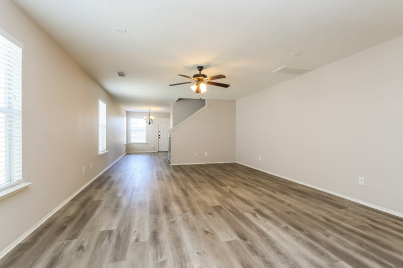 2,255/Mo, 11410 Flying Geese Ln Tomball, TX 77375 Living Room View